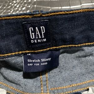 BRAND NEW WITH TAGS GAP JEANS SIZE 12 STRETCH SKINNY